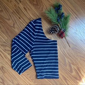 A&F 3/4 sleeve scoop neck stripped crop top